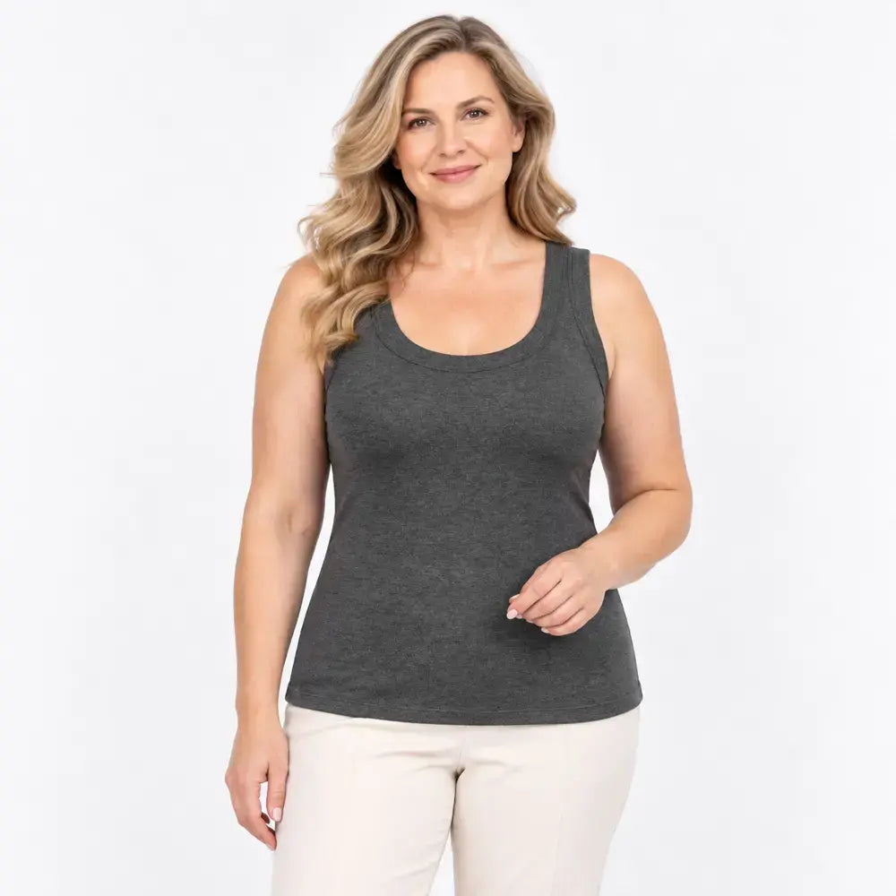 【Csak rövid ideig érvényes ajánlat!】【M-4XL】Női bélelt trikótopp nagy méretekben – beépített melltartóbetéttel, bélelt, nem szükséges melltartót viselni, őszre és télre